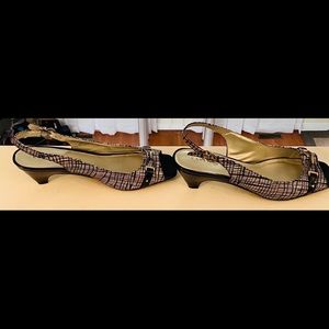 Gorgeous (never worn) multicolored shoe